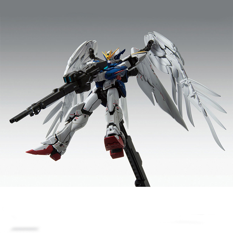 バンダイ MG 1/100 新機動戦士ガンダムウイング プラ - Model Kit Gundam Bandai のレビューと価格