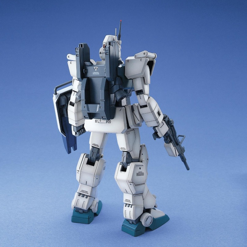 バンダイオリジナル MG RX-79G Ez8 ガンダム 0 - Model Kit Ms General のレビューと価格