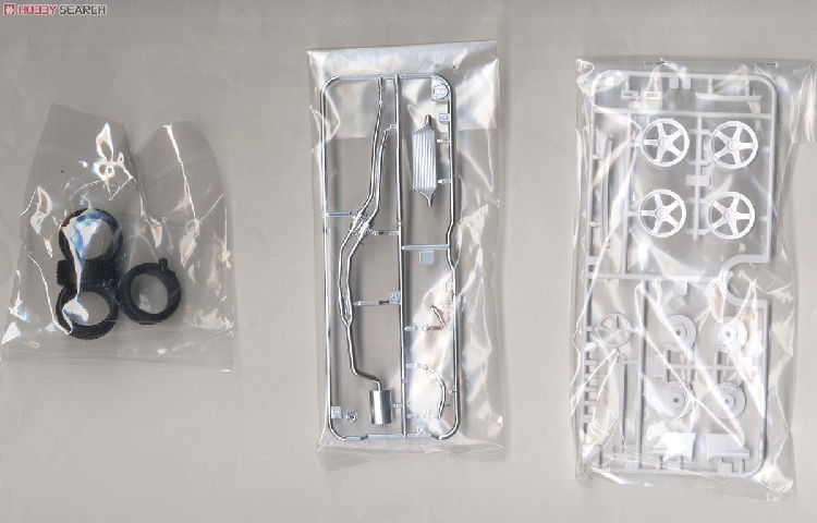 タミヤ 24341 1/24 スカイライン GT-R R32 - Model Kit Galahad のレビューと価格