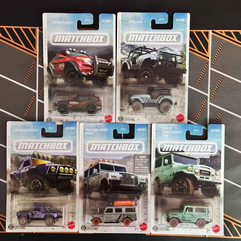 マッチボックス ダイキャストカー 1:64 オフロード車セッ - Model Kit Land Rover のレビューと価格
